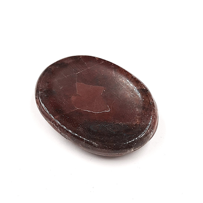 Ojo de Tigre Rojo "Worry Stone" 3.5 cm  x  2.8 cm aproximadamente